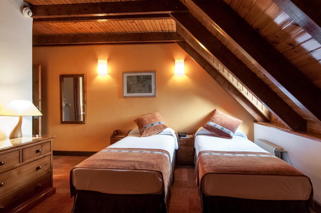 Apartamentos Vilagaros Bagian luar foto